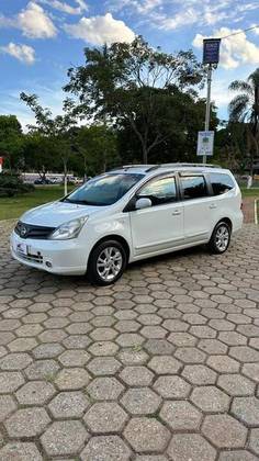 NISSAN GRAND LIVINA 1.8 S 16V FLEX 4P MANUAL NISSAN GRAND LIVINA 1.8 S 16V FLEX 4P MANUAL